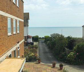 Dumpton Park Drive, Broadstairs, CT10 1RF, Kent - Photo 4