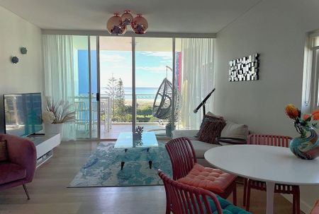 BEACHFRONT FURNISHED APARTMENT - KIRRA SURF - Photo 5