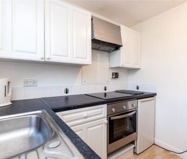 1 bedroom flat to rent - Photo 5