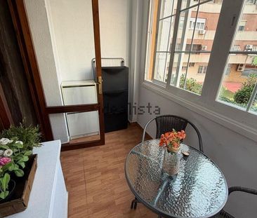 Alquiler de piso en Calle Benahavís - Photo 6