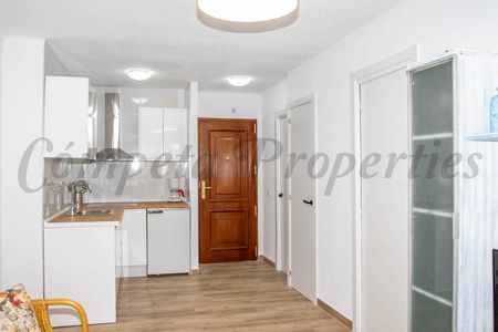 Apartment in Torrox-Costa, Close to the beach - Photo 3