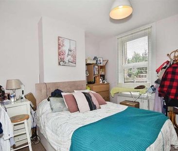 Newbury Road, Highams, E4 - Photo 3