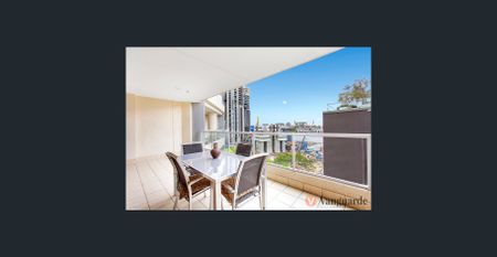 THE OAKS GRAND I Spacious Furnished One Bedroom Apartment - Photo 3