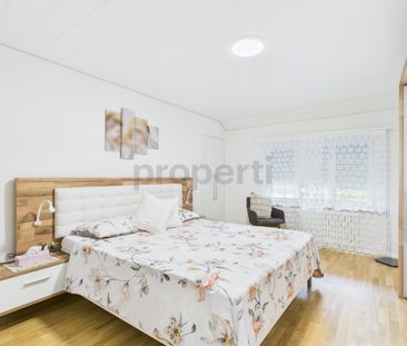 Helle und geräumige 4-Zimmerwohnung in 2-Familienhaus - Photo 5