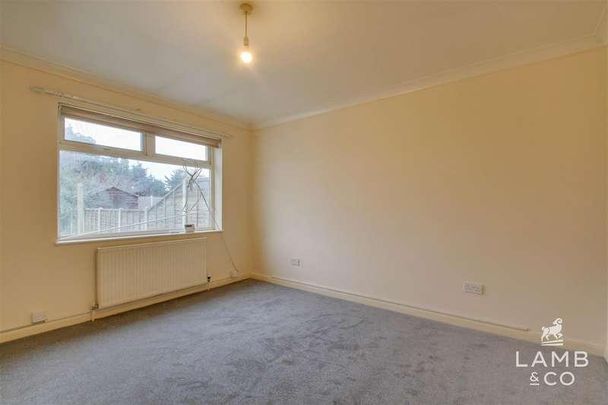 Little Clacton Road, CO16 - Photo 1