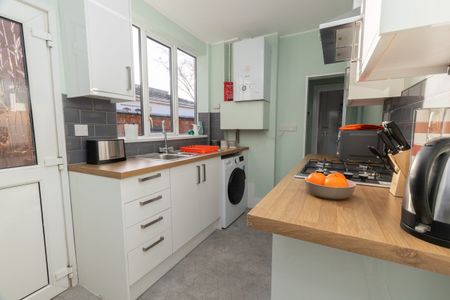 Heath End Road, Nuneaton, CV10 7HE - Photo 2