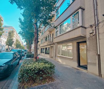 Appartement te huur in Oostende voor € 860 met 2 slaapkamers - Foto 3