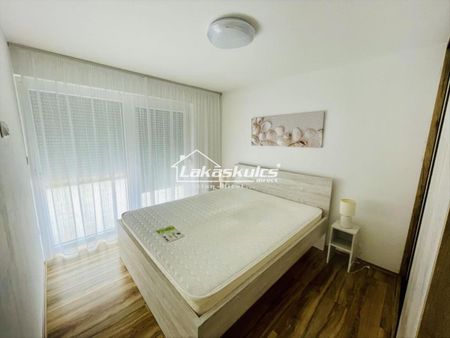 Kiadó újszerű állapotú lakás - Veszprém - Fotó 4