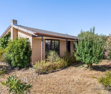 6 Winsam Grove, Wendouree - Photo 3