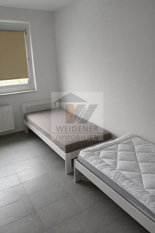 Eine Top Aussicht gibt es gratis dazu! 3 Raum Wohnung mit Balkon und Einbauküche. - Photo 3