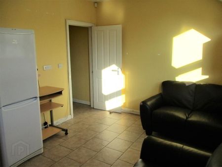 Three Great Apartments, 16 Magdala Street, Queens Quarter, Belfast, BT7 1PU - Photo 2