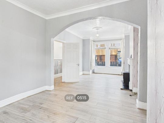 3 bedroom terraced house to rent - Photo 1