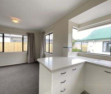 Central Choice - Photo 1