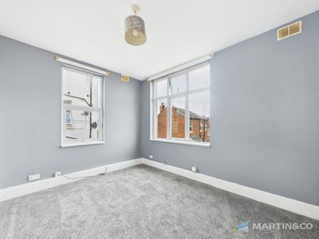 2 bedroom flat to rent - Photo 5