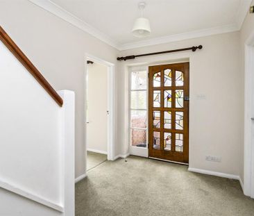 3 bedroom detached bungalow to rent - Photo 3