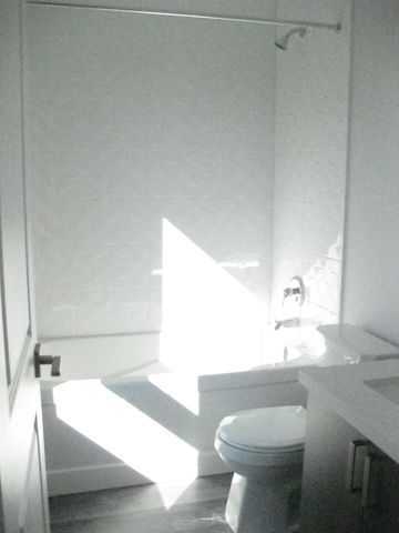 For Lease - 6705 CROPP Street Unit# 34, Niagara Falls, Ontario - Photo 4