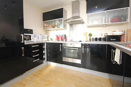 1 bedroom flat to rent - Photo 4