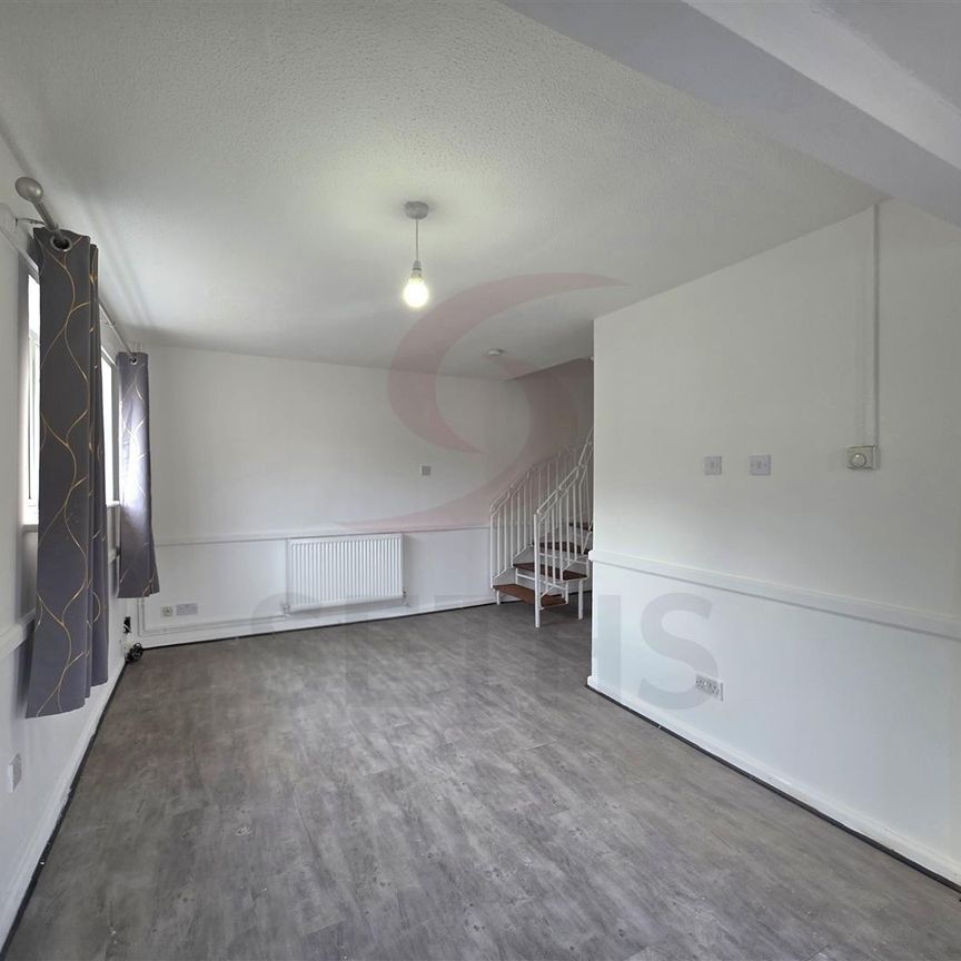Blackthorn Drive, LE4, Leicester - Photo 1