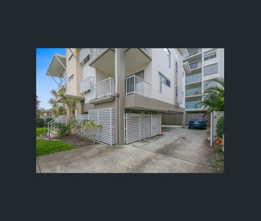 Unfurnished Unit Walk to Broadwater - Photo 5
