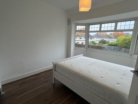 3 Bed Detached House, Pendragon Road, B42 - Photo 5