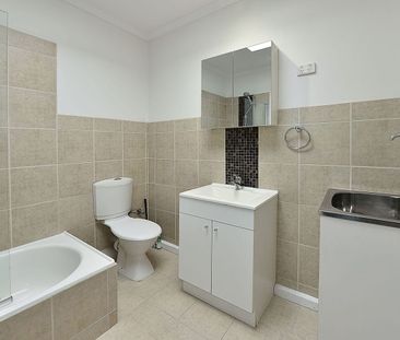 2/58 Sharps Rd, Tullamarine, Vic 3043 - Photo 4