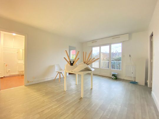 Location Appartement 2 pièces 42m² SOTTEVILLE LES ROUEN 76300 - Photo 1