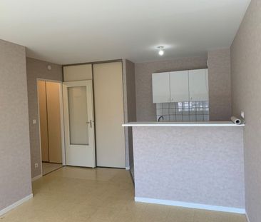 Location Appartement 1 pièce 32m² - Photo 2
