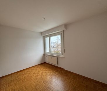 Bel appartement de 4.5 pièces au 4ème étage à Fribourg - Photo 3