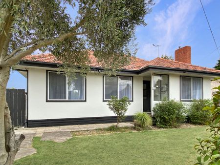 17 Banksia Road, Wendouree - Photo 4