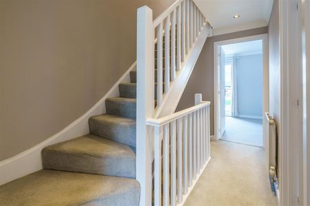 3 bed end of terrace house to rent in Roseden Way, Newcastle Upon Tyne, NE13 - Photo 3