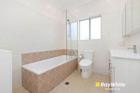 Modern Family Home with Space, Style & Convenience - Photo 5