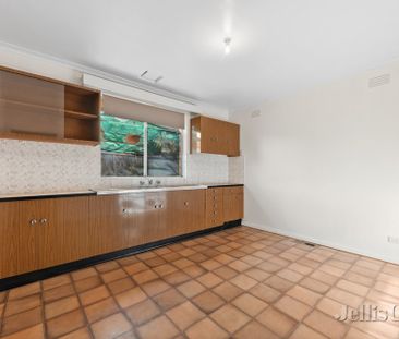 227 Rosanna Road, Rosanna - Photo 2