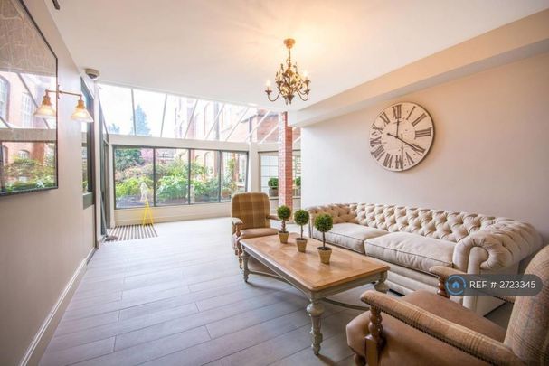 1 bedroom flat to rent - Photo 1