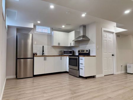 For Lease - 12 Crombie Street, Clarington, Ontario - Photo 2