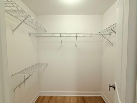 For Lease - 3240 William Coltson Avenue Unit# 719, Oakville, Ontario - Photo 5