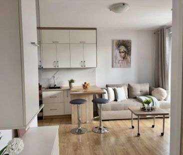 Dwa pokoje z balkonem, garaż w cenie - Фото 2