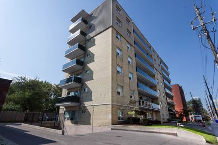 365 Eglinton Avenue East - Photo 4