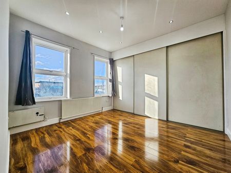 Stanwell Road, Ashford, Surrey, TW15 3ER - Photo 2