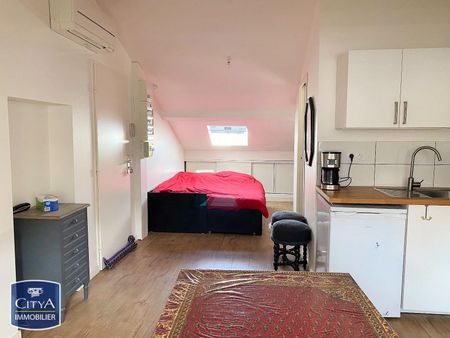 Location Appartement 1 pièce 24m² CLERMONT FERRAND 63000 - Photo 2