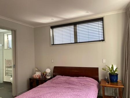 Modern Easy Care Three Bedroom Home - Photo 5