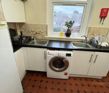 8 bedroom house share to rent - Photo 5