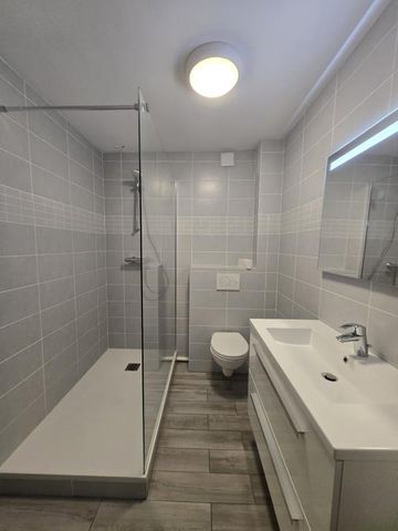 Location Maison 5 pièces 158m² NANCY 54000 - Photo 2
