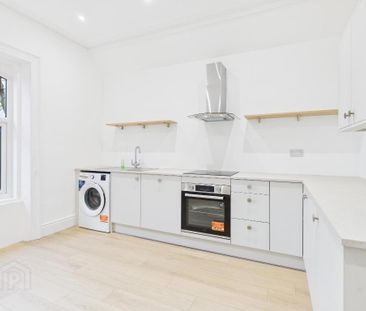 The Loft, 192a Kingsway, Dunmurry, Belfast, BT17 9AL - Photo 2