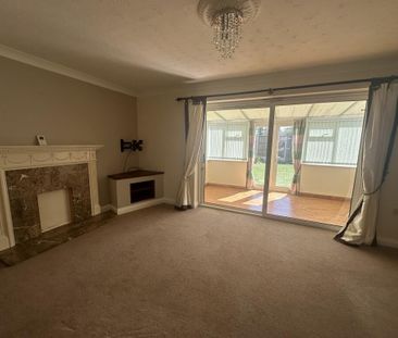 3 bedroom terraced house to rent - Photo 2