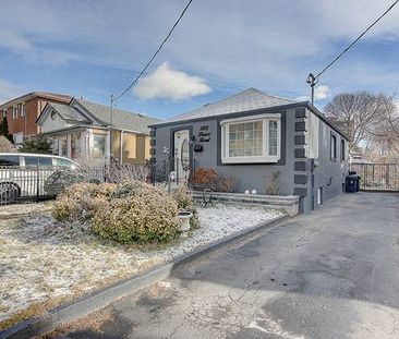 2-bdrm (main floor) Bungalow, East York (Victoria Park&St Clair) -rent - Photo 1