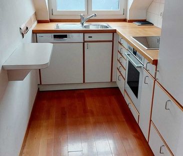 "Charmante Dachwohnung mit Galerie + grosszügigem Balkon" - Photo 5