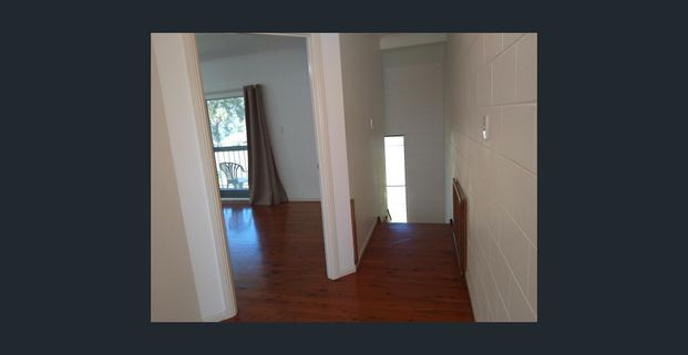 Beachside Townhouse - South Mission Beach - Photo 1