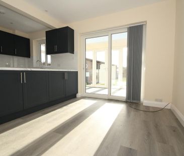 3 bedroom detached house to rent - Photo 5