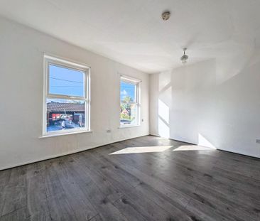 3 bedroom apartment to rent - Photo 6