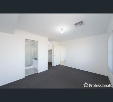 42 Jasper Bend, Wellard, WA 6170 - Photo 4